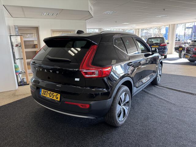Volvo XC40 1.5 T5 Recharge momentum