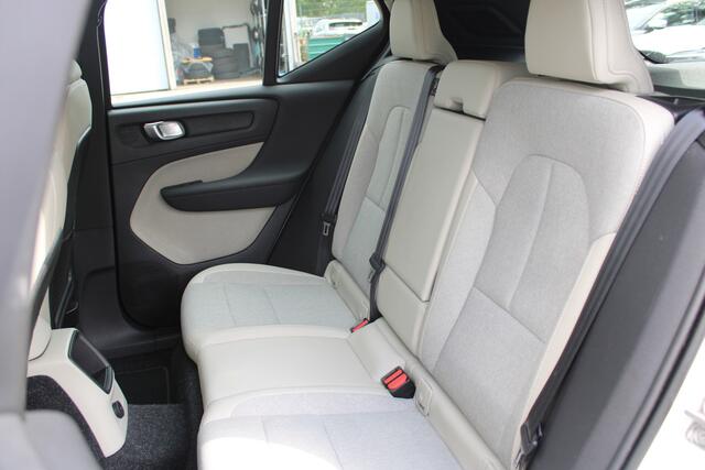 Volvo XC40 T5 Twin Engine Momentum Pro | Harman Kardon | BLIS | Trekhaak