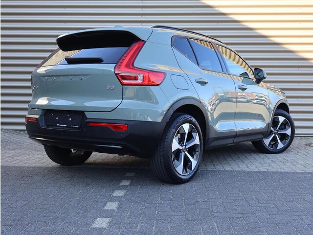 Volvo XC40 2.0 B3 Plus Dark