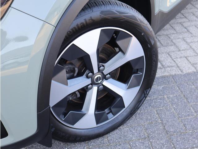 Volvo XC40 2.0 B3 Plus Dark