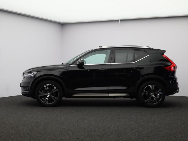 Volvo XC40 T4 Recharge Inscription / Trekhaak / Pan. dak / Styling kit / Privacy glass / Stoel+stuur+voorruitverwarming / Full led