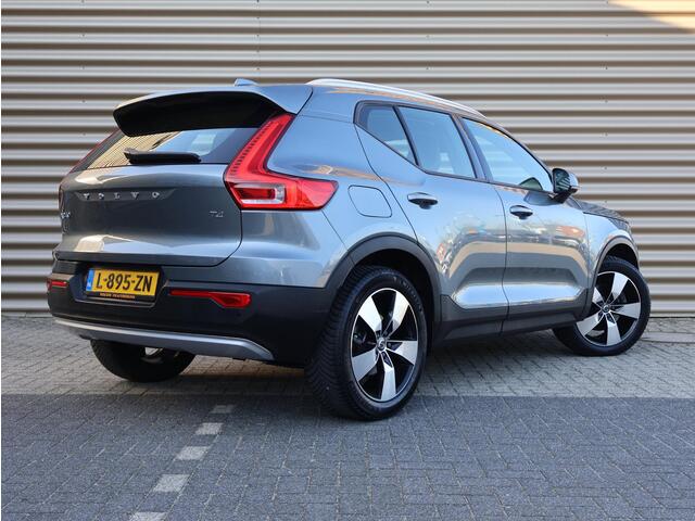 Volvo XC40 2.0 T4 Momentum