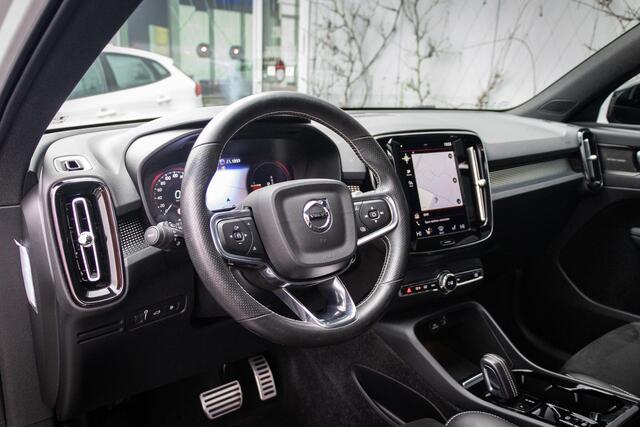 Volvo XC40 1.5 T5 Recharge R-Design | Plug-in Hybrid (PHEV) | Harman Kardon Audio | Panoramadak | BLIS | Trekhaak | Stoelverwarming | Alarm | LED Koplampen Adaptief