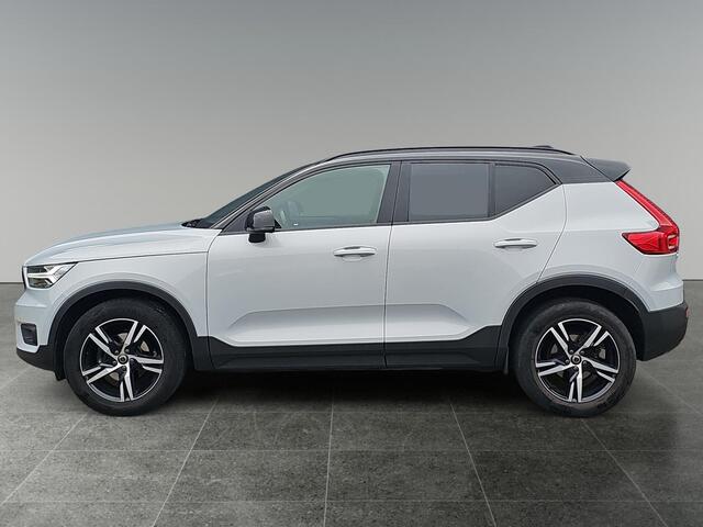 Volvo XC40 1.5 T2 R-Design | Parkeercamera | Trekhaak | Getint glas |