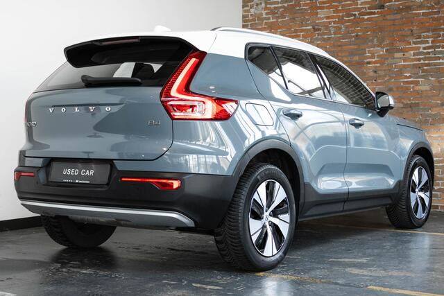 Volvo XC40 B4 Automaat Business Pro | Adaptieve cruise control | BLIS | Zwarte Roofrails optioneel | Parkeercamera | Volvo on Call | Navigatie | 18 inch Lichtmetalen velgen