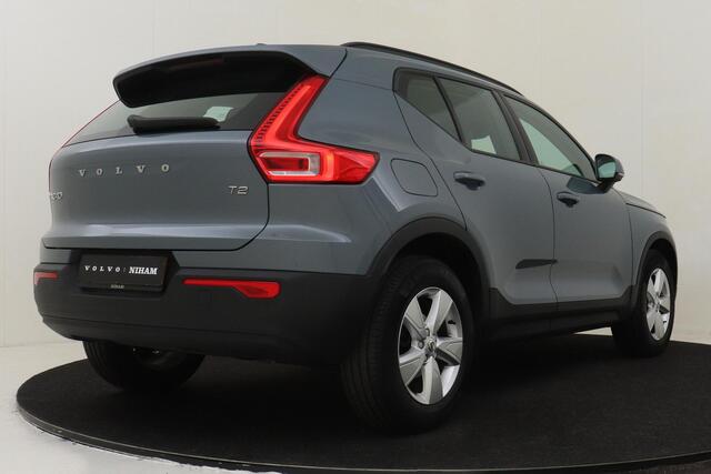 Volvo XC40 T2 AUT. MOMENTUM CORE -CRUISE|METALLIC|PDC|CARPLAY|TREKHAAK|17"