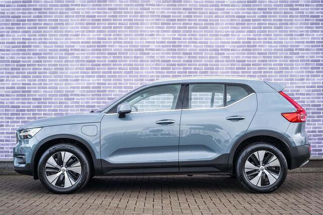 Volvo XC40 T4 Recharge Inscription Expression | Navigatie | Adaptieve Cruise Control | Schuif-/Kanteldak | Camera | Trekhaak | Dodehoekdetectie | Pilot Assist | Keyless | Stoel-/Stuurverwarming | Park Assist | Elek. Achterklep |