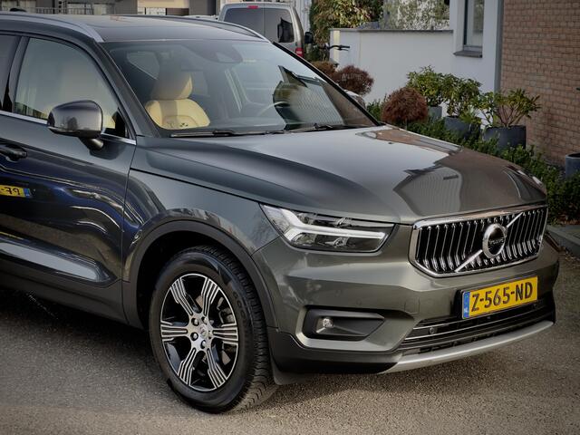 Volvo XC40 2.0 T4 INSCRIPTION PANODAK LEDER NAVI HARMAN KARDON LED LMV PDC PANODAK LEDER NAVI HARMAN KARDON LED LMV PDC