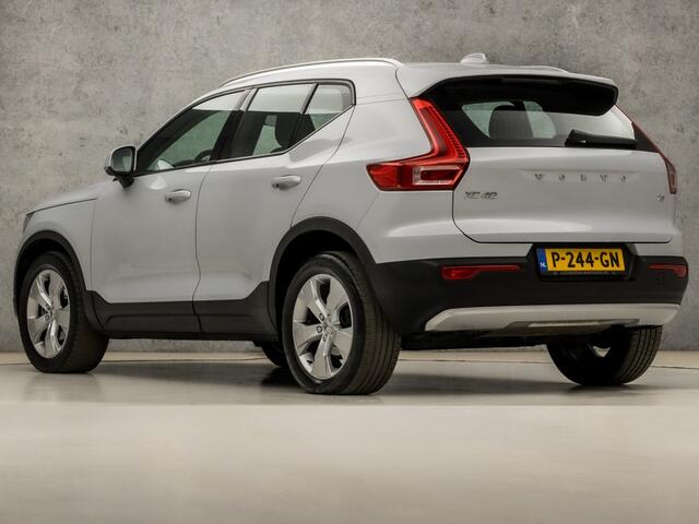Volvo XC40 1.5 T2 Momentum Sport Automaat (APPLE CARPLAY, GROOT NAVI, STUUR/STOELVERWARMING, CAMERA, SPORTSTOELEN, KEYLESS, ELEK ACHTERKLEP, NIEUWSTAAT)