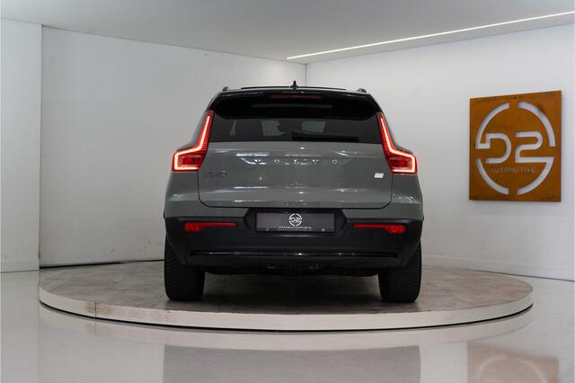 Volvo XC40 Extended Range 82 kWh Ultimate NL AUTO+NAP+1E EIG. | H/K | Pano | Trekhaak | Pilot | Garantie