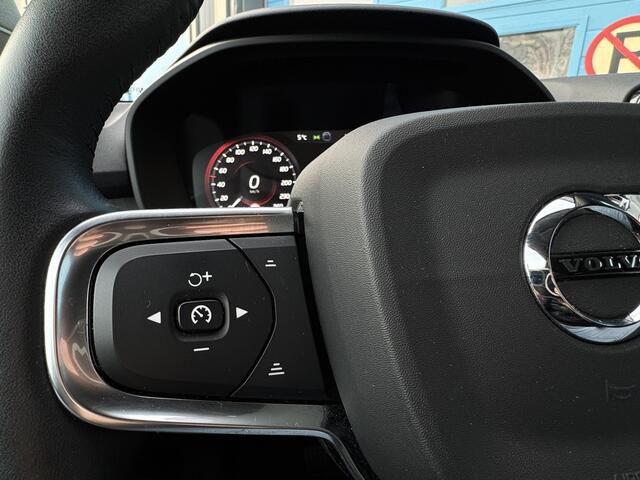 Volvo XC40 2.0 B4 Business Pro GRATIS Afleverpakket! | Uitklapbare Trekhaak | Adaptive Cruise | 4 Nieuwe All-Season |