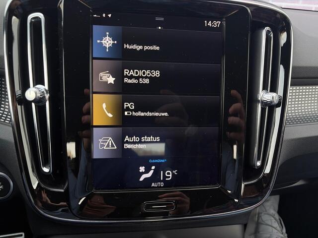 Volvo XC40 1.5 T5 Twin Engine R-Design | Trekhaak | Adaptieve Cruise Control | Power Seats | Parkeer Camera | BLIS | CarPlay | Memory |