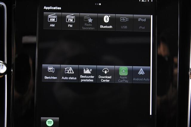 Volvo XC40 2.0 D3 Momentum *1ste Eigenaar*Leer*Panoramadak*Navigatie*Stoelverwarming*