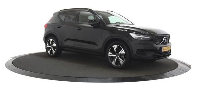 Volvo XC40 1.5 T4 Recharge R-Design | Plug-in Hybrid (PHEV) | Achteruitrijcamera | Navigatie | Apple Carplay | Android Auto | Stoelverwarming | Elektrische Achterklep