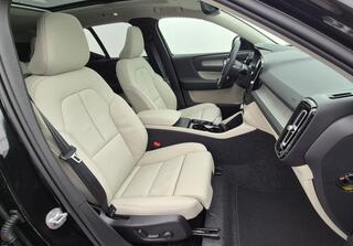 volvo-xc40-2.0-b4-ultra-dark-panora