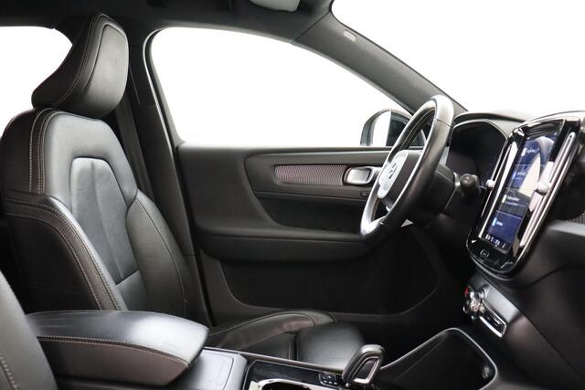 Volvo XC40 RECHARGE P8 AWD R-DESIGN -HARMAN/KARDON|POWER-SEATS|LEDER|PRIVACY.GLAS|CAMERA|CLIMATE|TREKHAAK