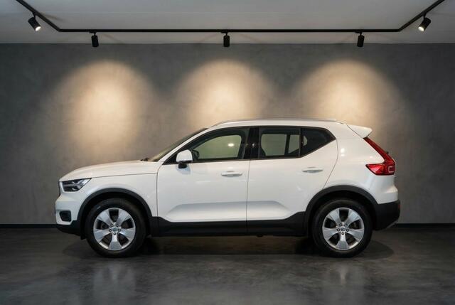 Volvo XC40 T3 Momentum Pro 163PK Automaat | Pano | Carplay | Camera