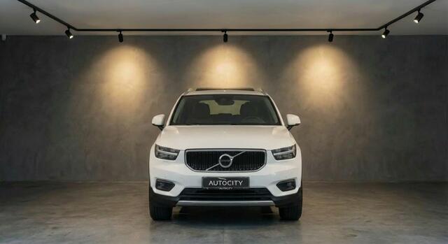 Volvo XC40 T3 Momentum Pro 163PK Automaat | Pano | Carplay | Camera