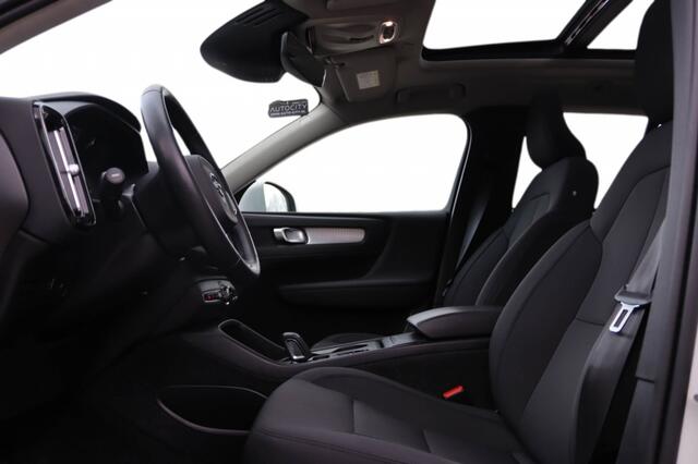 Volvo XC40 T3 Momentum Pro 163PK Automaat | Pano | Carplay | Camera