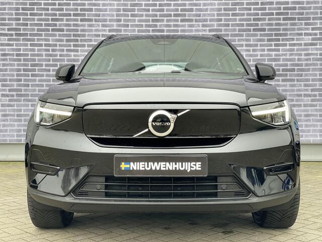 Volvo XC40 Recharge Core 70 kWh | Cruise Control | Google Navigatie | Stoel-/Stuurverwarming | Warmtepomp | Uitschuifbare Beenondersteuning Voorstoelen | 19" Velgen | Trekhaak | Parkeercamera |