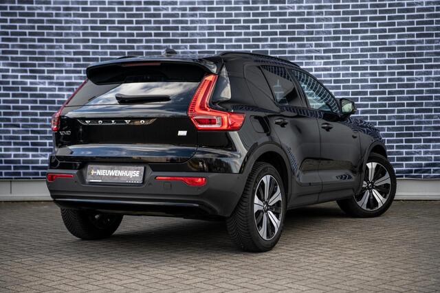 Volvo XC40 Plug-in Hybrid T5 Plus Dark | Adaptieve Cruise Control | Lederen Bekleding | Stoel-/Stuurverwarming | Harman Kardon Audio | Navigatie | Apple Carplay / Android Auto | Voorruitverwarming | BLIS | Getint Glas |