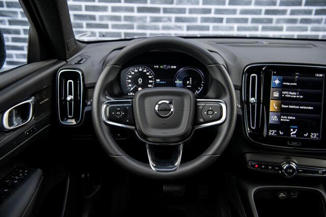 Volvo XC40 Plug-in Hybrid T5 Plus Dark | Adaptieve Cruise Control | Lederen Bekleding | Stoel-/Stuurverwarming | Harman Kardon Audio | Navigatie | Apple Carplay / Android Auto | Voorruitverwarming | BLIS | Getint Glas |