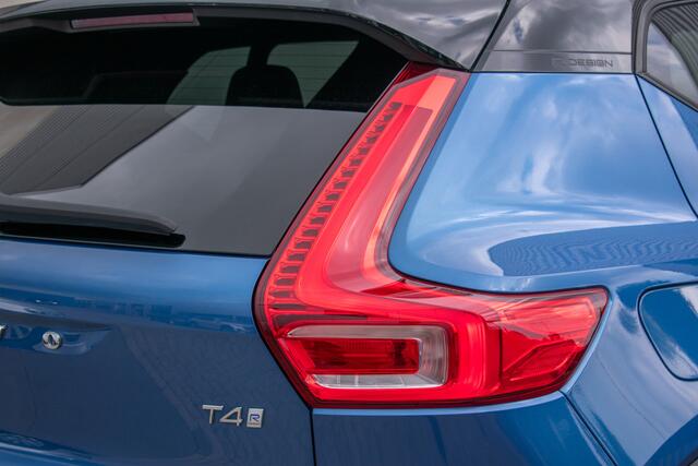 Volvo XC40 2.0 T4 R-Design Pano-ACC-20"-H/K-Trekhaak