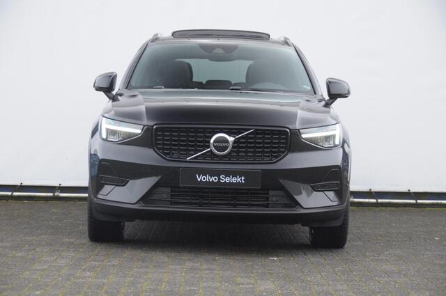 Volvo XC40 T4 211PK Automaat Plus Dark / cruise control / Elektrische stoelen / Harman Kardon audio / Pilot assist / Stoel en stuur verwarming / Elektrische achterklep / Parkeersensoren met camera / Google infotainment