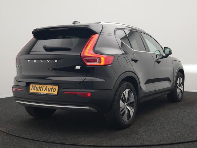 Volvo XC40 T4 Recharge Inscription PHEV 211pk Dealer O.H | Trekhaak Af Fabriek | Panodak | Harman / Kardon | Camera | Sportstoelen Memory & Verwarmd | Cruise Control | Keyless | Apple Carplay | Verwarmd Stuur | Navigatie | Virtual | DAB | 18"L.M | Plug In Hybrid |