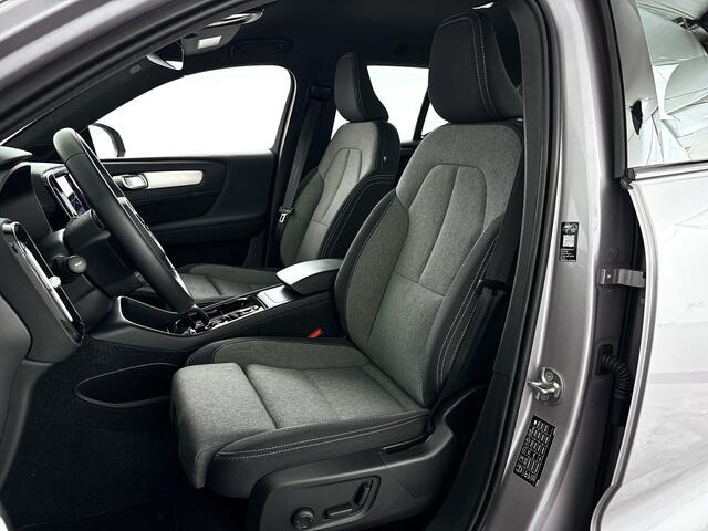 Volvo XC40 B4 Plus Dark | Parkeercamera | Harman Kardon | Stoel- en Stuurverwarming | Trekhaak