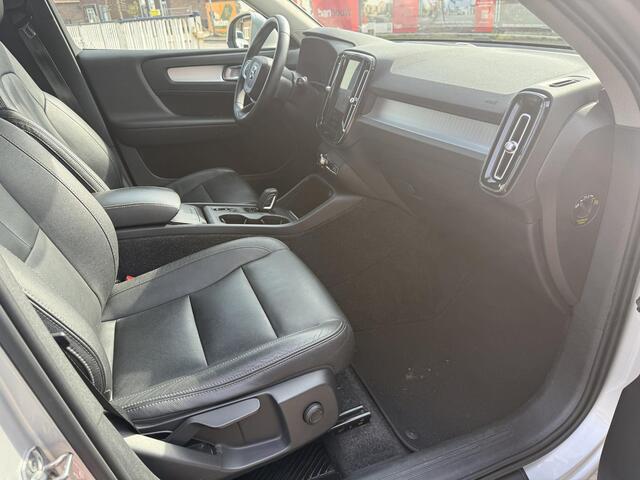 Volvo XC40 2.0 T4