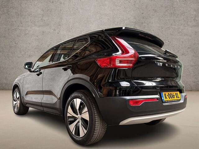 Volvo XC40 1.5 T4 Recharge Inscription 211Pk Automaat (APPLE CARPLAY, GROOT NAVI, LEDER, STOELVERWARMING, SPORTSTOELEN, CAMERA, KEYLESS, NIEUWSTAAT)