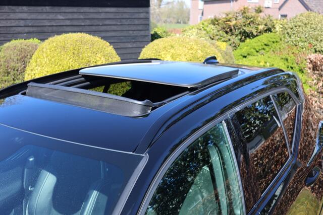 Volvo XC40 2.0 T5 AWD R-Design Intro Edition, Onderscheidend,, Full options Alles in kleur, 21" LM, Pano dak, Leer/alcantara, enz.enz.