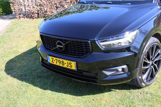 Volvo XC40 2.0 T5 AWD R-Design Intro Edition, Onderscheidend,, Full options Alles in kleur, 21" LM, Pano dak, Leer/alcantara, enz.enz.