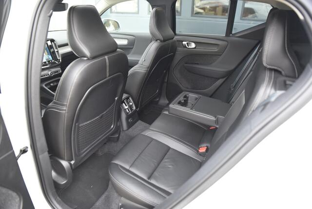 Volvo XC40 1.5 T5 Recharge Inscription Pano - Trekhaak