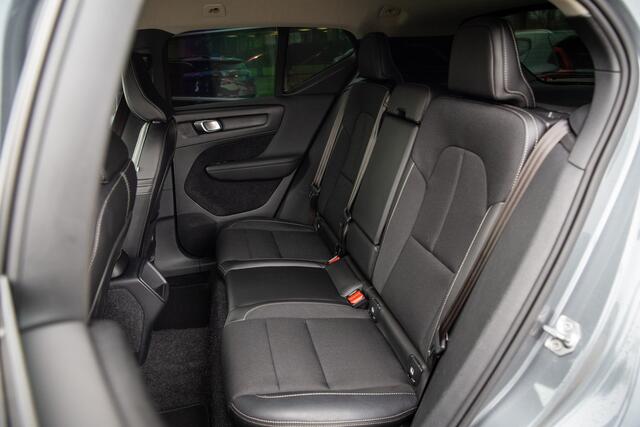 Volvo XC40 1.5 T3 Momentum , Achteruitrijcamera, Cruise control, Navigatie,