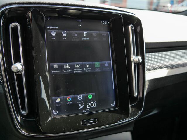 Volvo XC40 1.5 T3 R-Design | TREKHAAK | NAVIGATIE | CARPLAY |