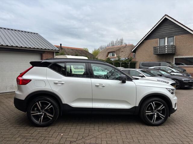 Volvo XC40 2.0 B4 R-design, 360cam, Stuur/stoel ruit verw. 12/2021