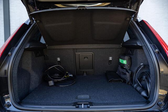 Volvo XC40 1.5 Facelift|AdaptiveCruise|PrivacyGlass|