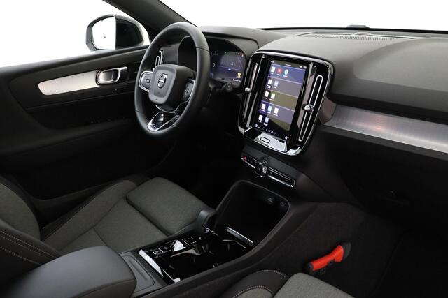 Volvo XC40 B4 (M-HYBRID) PLUS DARK -CAMERA|ADAP.CRUISE|VERW.VOORRUIT|TREKHAAK|HARMAN/KARDON