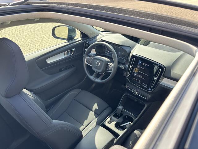 Volvo XC40 1.5 T4 Recharge Inscription Expression / Navi / Trekhaak / Lage KM'S! / Camera /