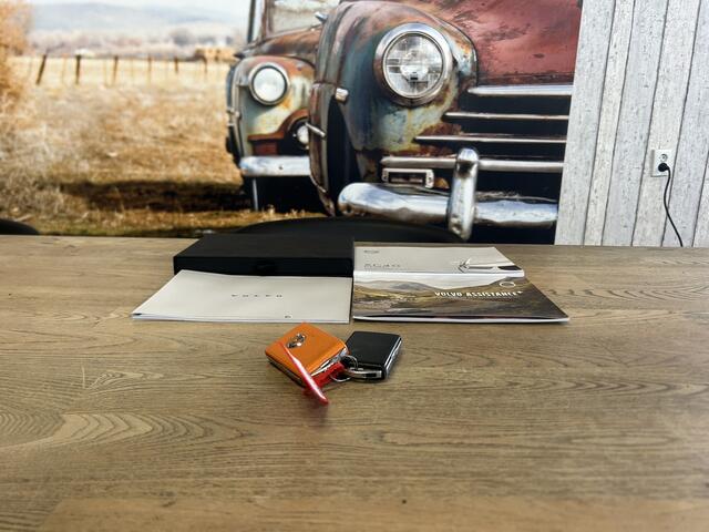 Volvo XC40 1.5 T5 Recharge R-Design 1e EIGENAAR PANO TREKHAAK ADAP CRUISE APPLE CARPLAY FULL LED NAVI CRUISE ECC 19 INCH