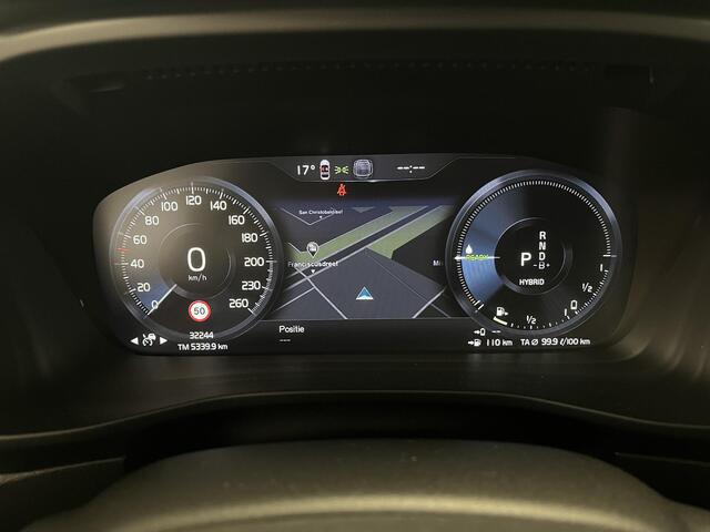 Volvo XC40 1.5 T5 Plug-in hybrid Plus Bright | Trekhaak | Pano | Memory