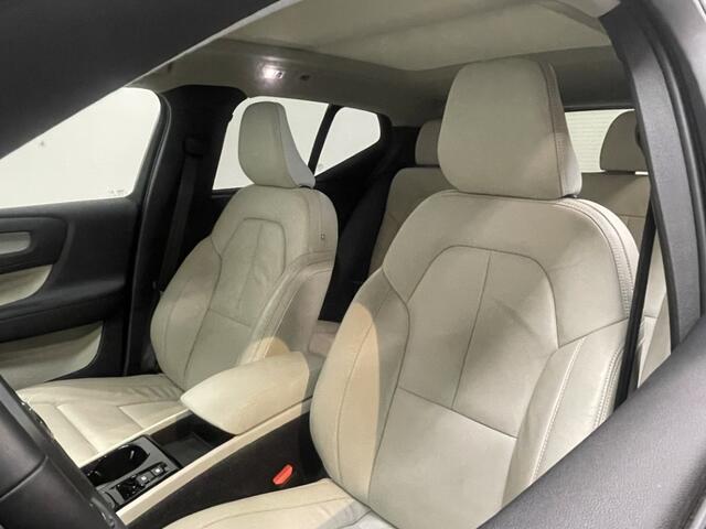 Volvo XC40 1.5 T4 Plug-in hybrid Ultimate Bright Sunroof/ Adapt. Cruise/ Leer/ Camera/ Harman Kardon