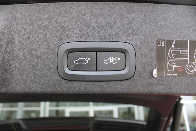 Volvo XC40 T3 Automaat Business Pro | Keyless Entry | BLIS | Camera achter | PDC V+A | Apple/Android Carplay | El. Achterklep |