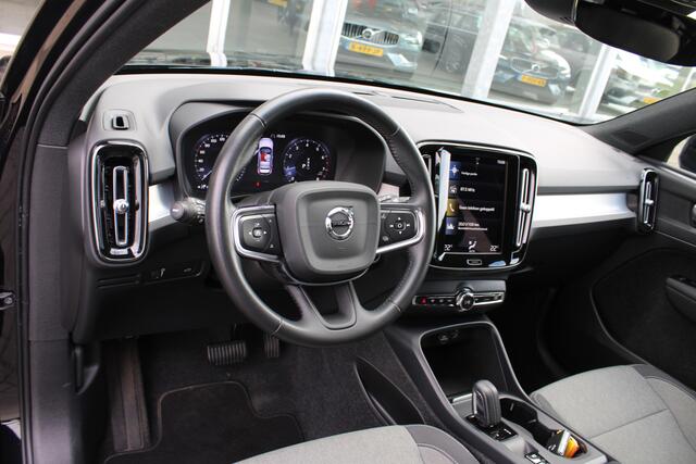 Volvo XC40 T3 Automaat Business Pro | Keyless Entry | BLIS | Camera achter | PDC V+A | Apple/Android Carplay | El. Achterklep |