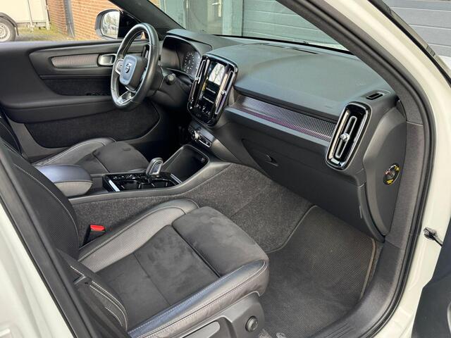 Volvo XC40 1.5 T4 RECHARGE R-DESIGN EXPRESSION I SCHUIF/KANTELDAK I STOELVERWARMING I APPLE CARPLAY I P-CAMERA