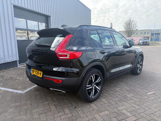 Volvo XC40 2.0 T4 R-Design Trekhaak I Leer I All-in prijs!