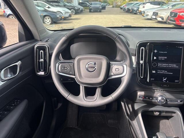 Volvo XC40 T3 Momentum | Park. Camera | Keyless entry |