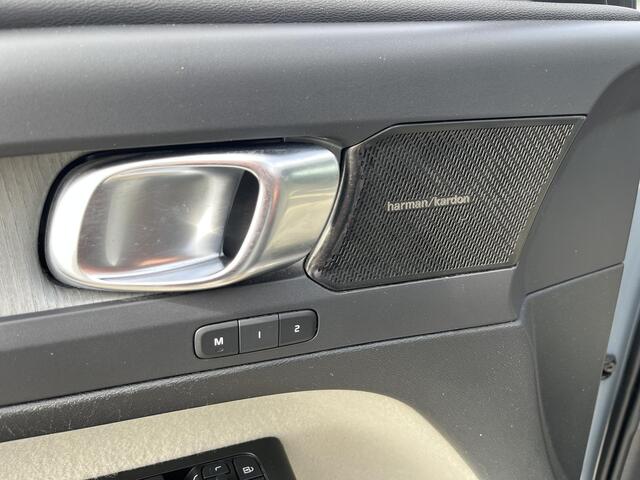 Volvo XC40 T5 Recharge Inscription | Stoelverwarming | Trekhaak | Harman/Kardon | Power Seats |